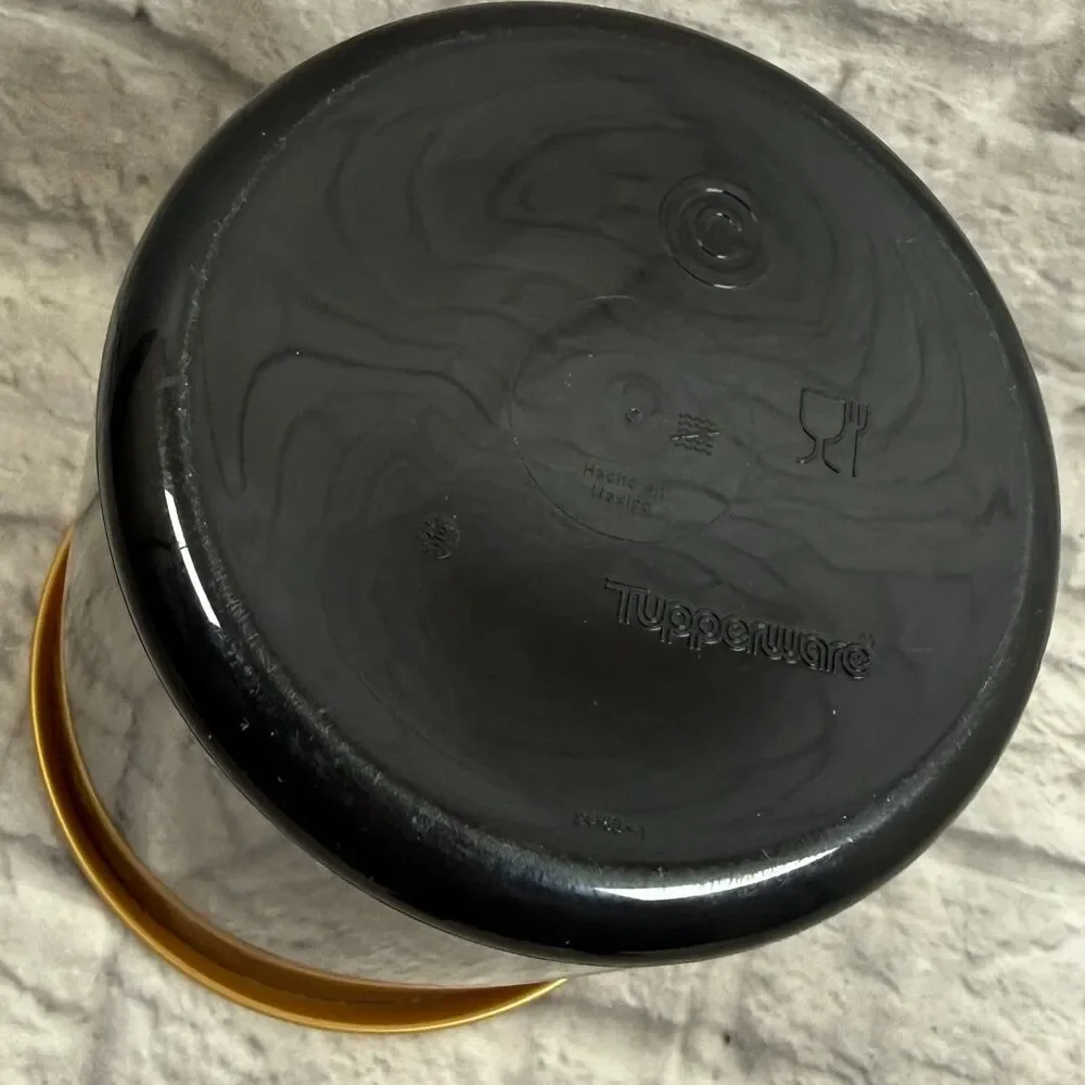 Tupperware used but